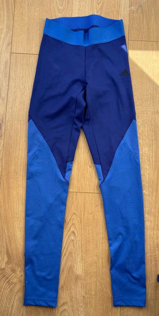 Adidas. talla XS sin estrenar