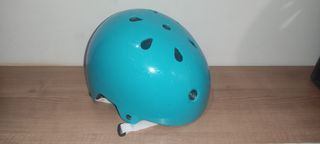 Casco patines niño / niña
