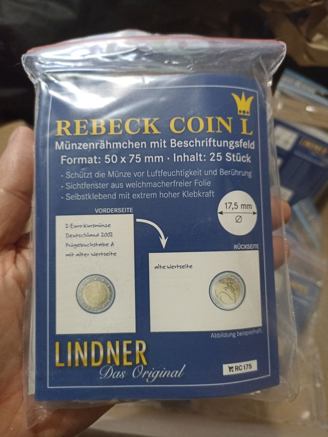 12 confezioni di portamonete