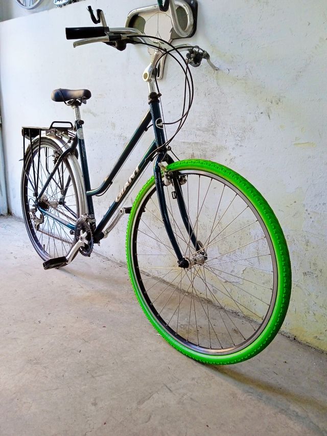 Bicicleta ciudad Giant Tourer