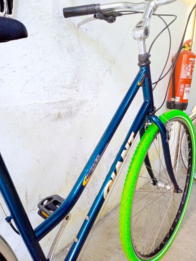 Bicicleta ciudad Giant Tourer