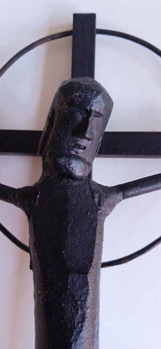 Escultura Jesucristo crucificado en hierro forjado