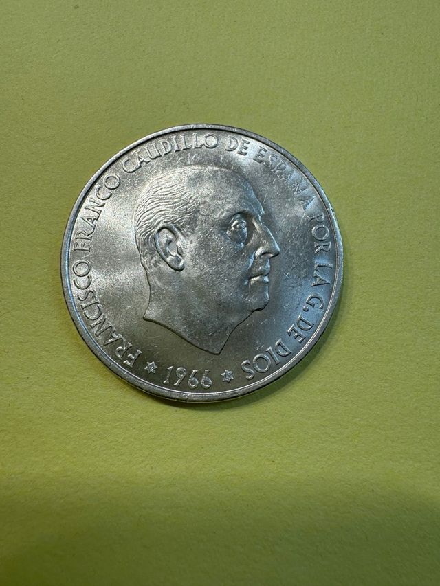 Moneda 100 pesetas 1966 estrellas 19 69