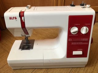 Máquina de coser Alfa 664