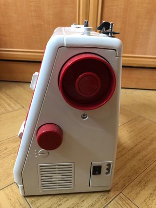 Máquina de coser Alfa 664