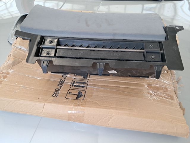 Guantera bmw e46 gris