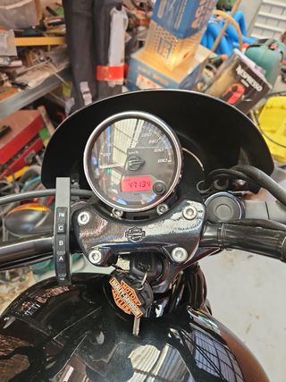 HARLEY DAVIDSON STREET 750 año 2014