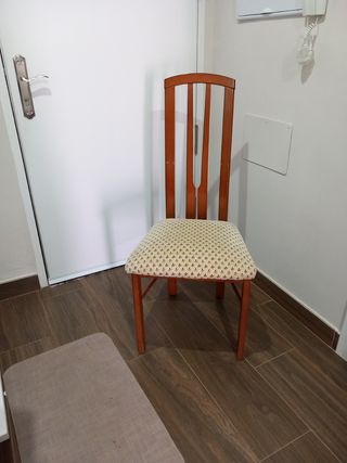 4 Sillas de comedor