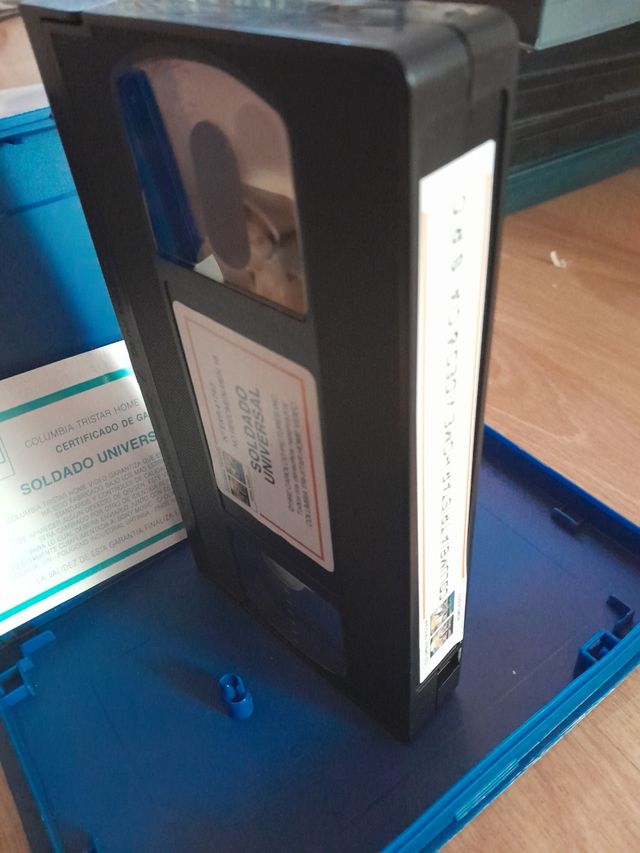 PELÍCULA VHS SOLDADO UNIVERSAL