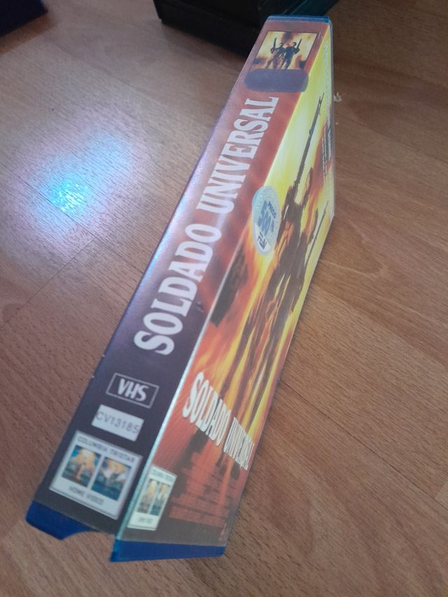 PELÍCULA VHS SOLDADO UNIVERSAL