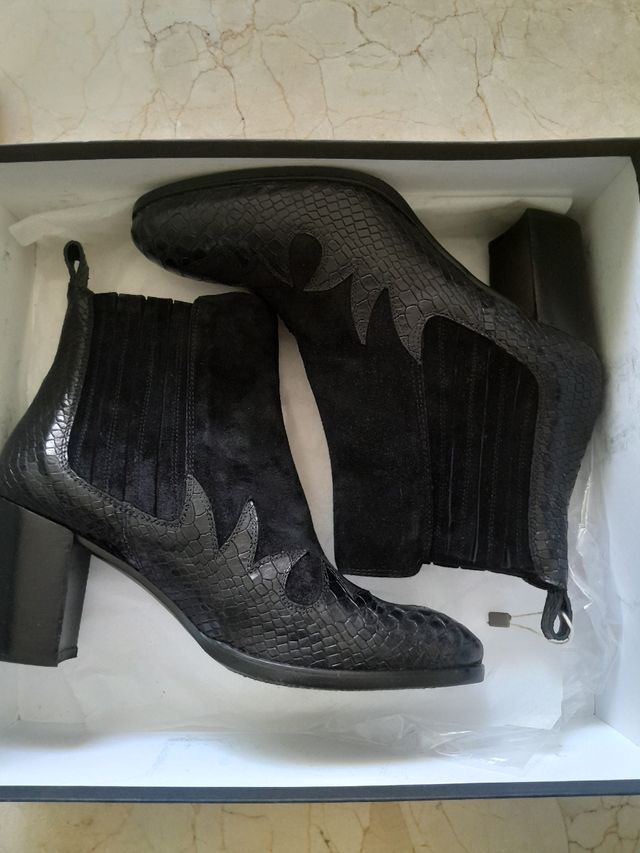 Botas cuero y ante