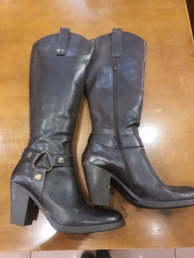 Botas de piel