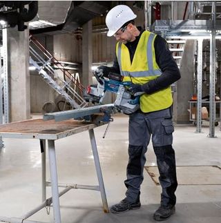 Bosch Professional 18V System sierra de cinta