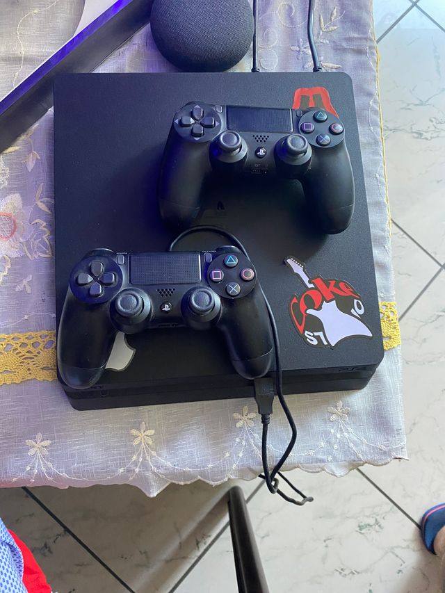 PlayStation 4 Ps4 da 1TB 2022 Perfette Condizioni