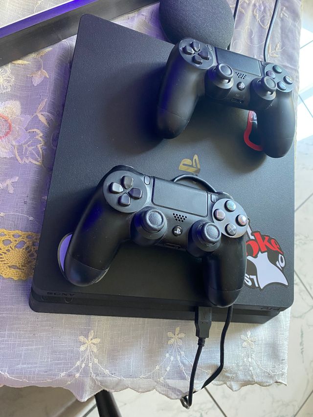 PlayStation 4 Ps4 da 1TB 2022 Perfette Condizioni