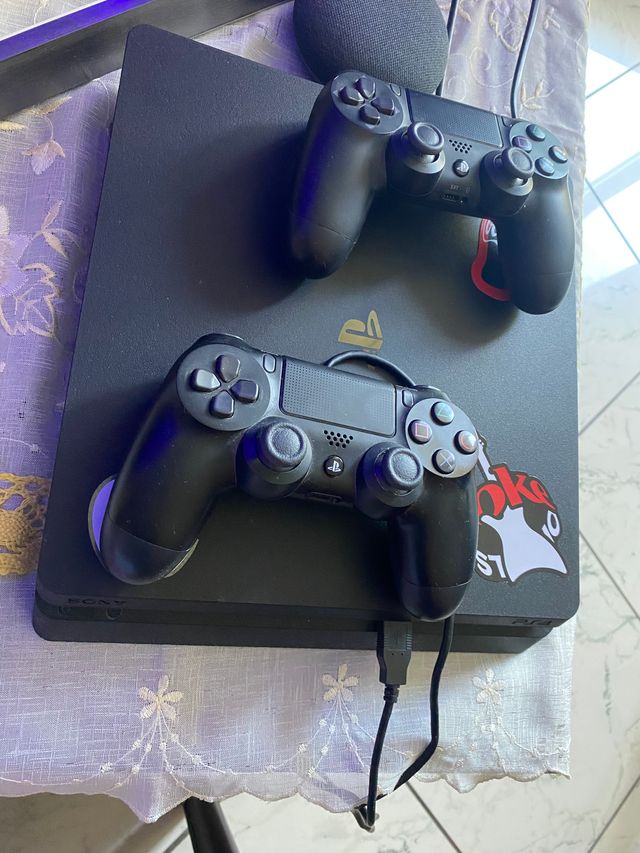 PlayStation 4 Ps4 da 1TB 2022 Perfette Condizioni