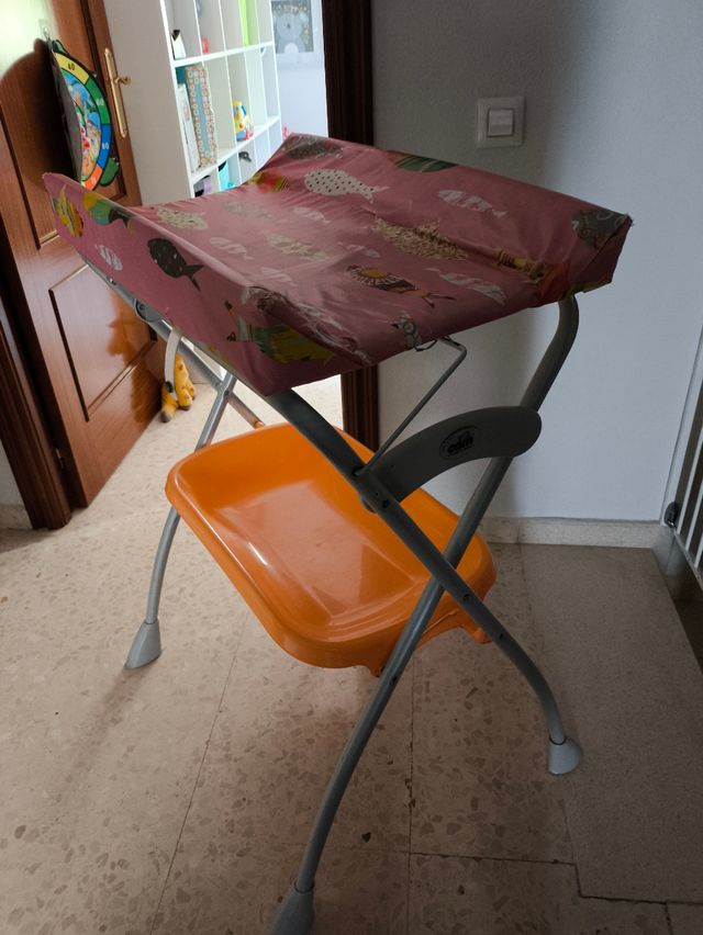 Cambiador con bañera