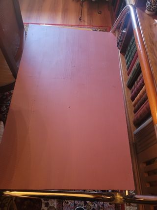 Mesa retro con ruedas para television cromado
