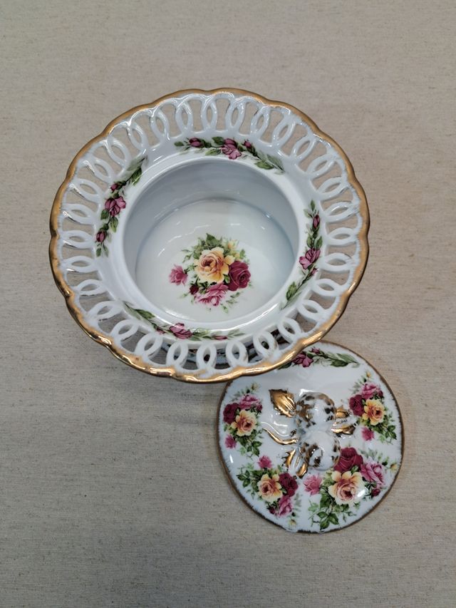 Bombonera de porcelana VP