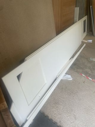 Bancada de compacto nucleo blanco 