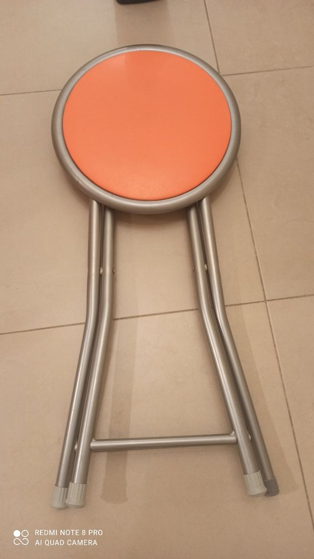 Silla Naranja