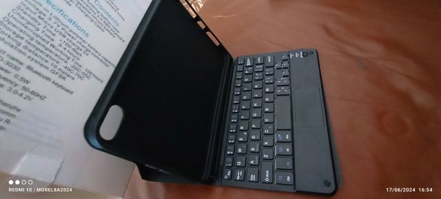 Funda Teclado Keiboard Bluetooth color negro