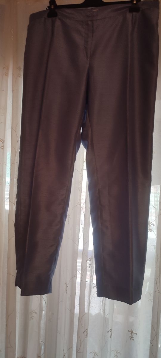 Pregunta tengo mucha ropa y bajo preció gracias