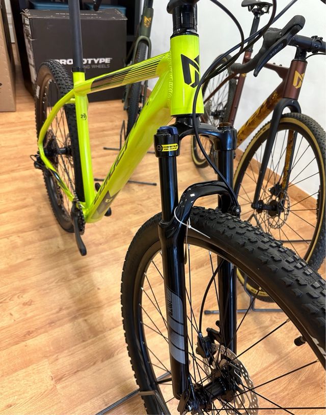 Coluer Limbo 29 Monoplato Deore talla M