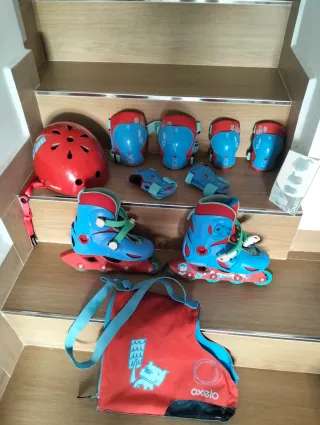 Patines y conjunto de protección 