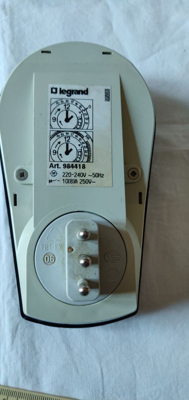 N. 3 timer regolabili (programmatori da presa)