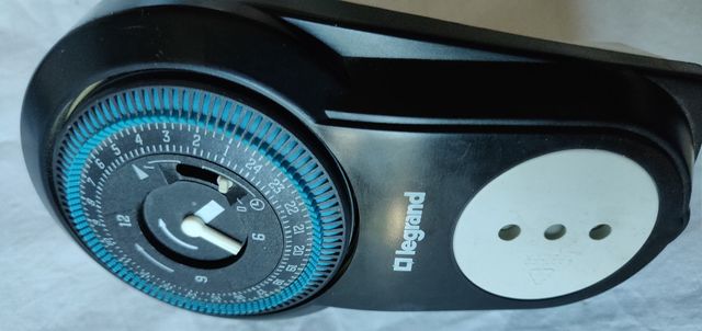 N. 3 timer regolabili (programmatori da presa)