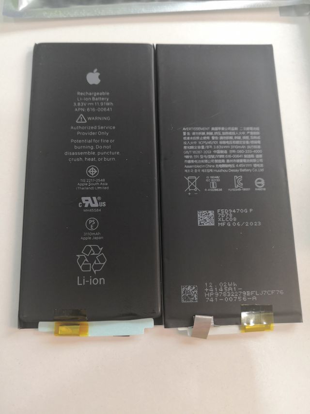 Set di batterie e celle per iPhone XR