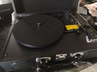 Numark PT01 Touring – Plato Giradiscos de Maleta U