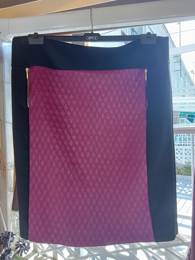 Traje chaqueta y falda