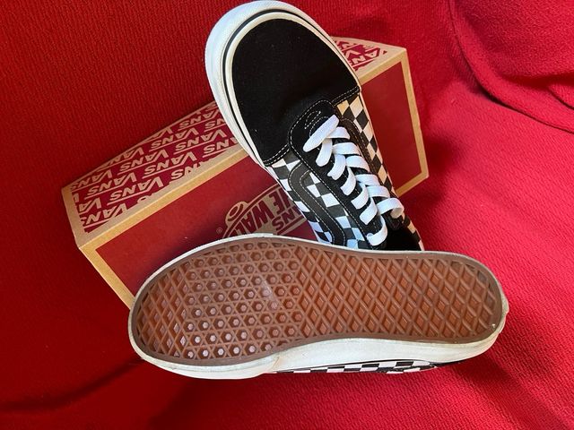 Vans cuadritos