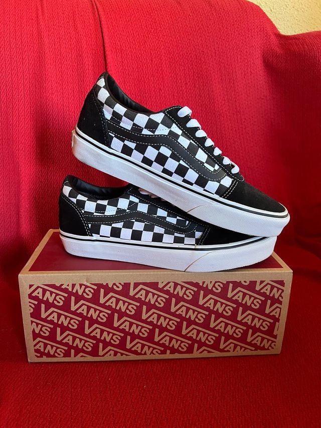 Vans cuadritos