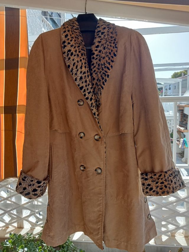 Abrigo antelina beige mujer