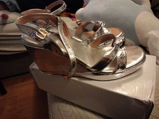 Preciosas cuñas plata talla 41