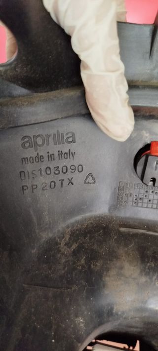 -Aprilia Compay Custom 50cc. Guantera