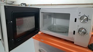 MICROONDAS TAURUS