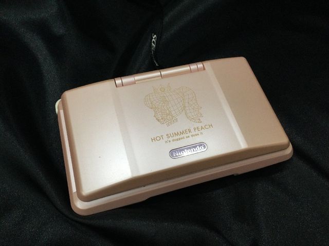 Nintendo DS Hot Summer Peach Edition Limitado 200