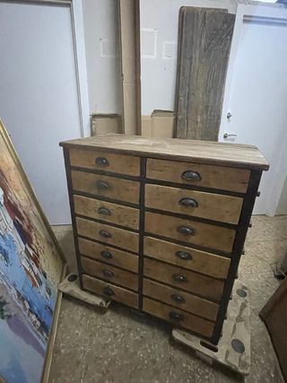 Archivador antiguo de madera