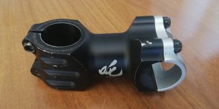 Manillar y potencia.