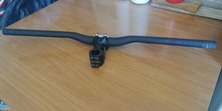 Manillar y potencia.