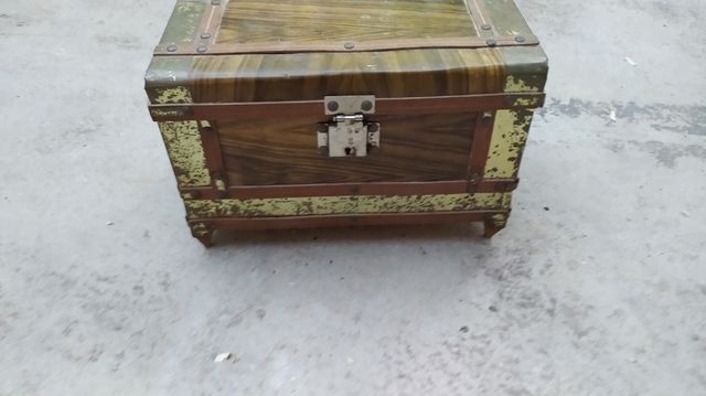 Baul viejo antiguo vintage