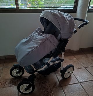 Cochecito bebe trio; capazo, cuco ysilla