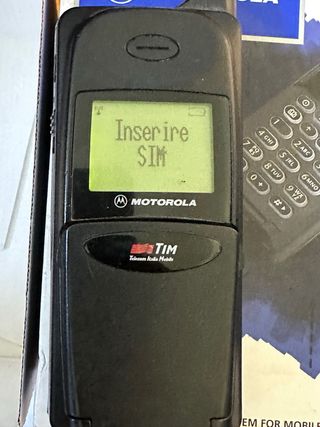 Motorola 8700