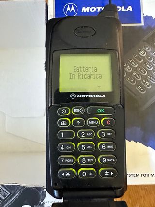Motorola 8700