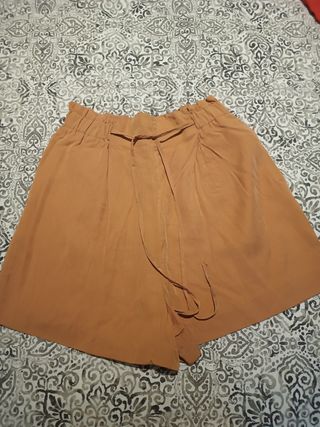Pantalón Corto Zara