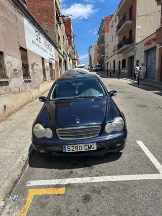 Mercedes-Benz Clase C 2004